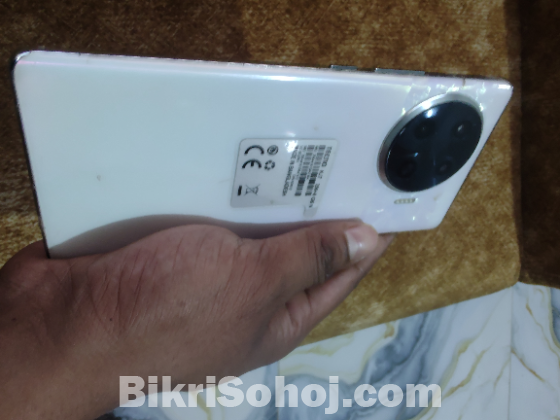 Tecno Spark 20 pro+